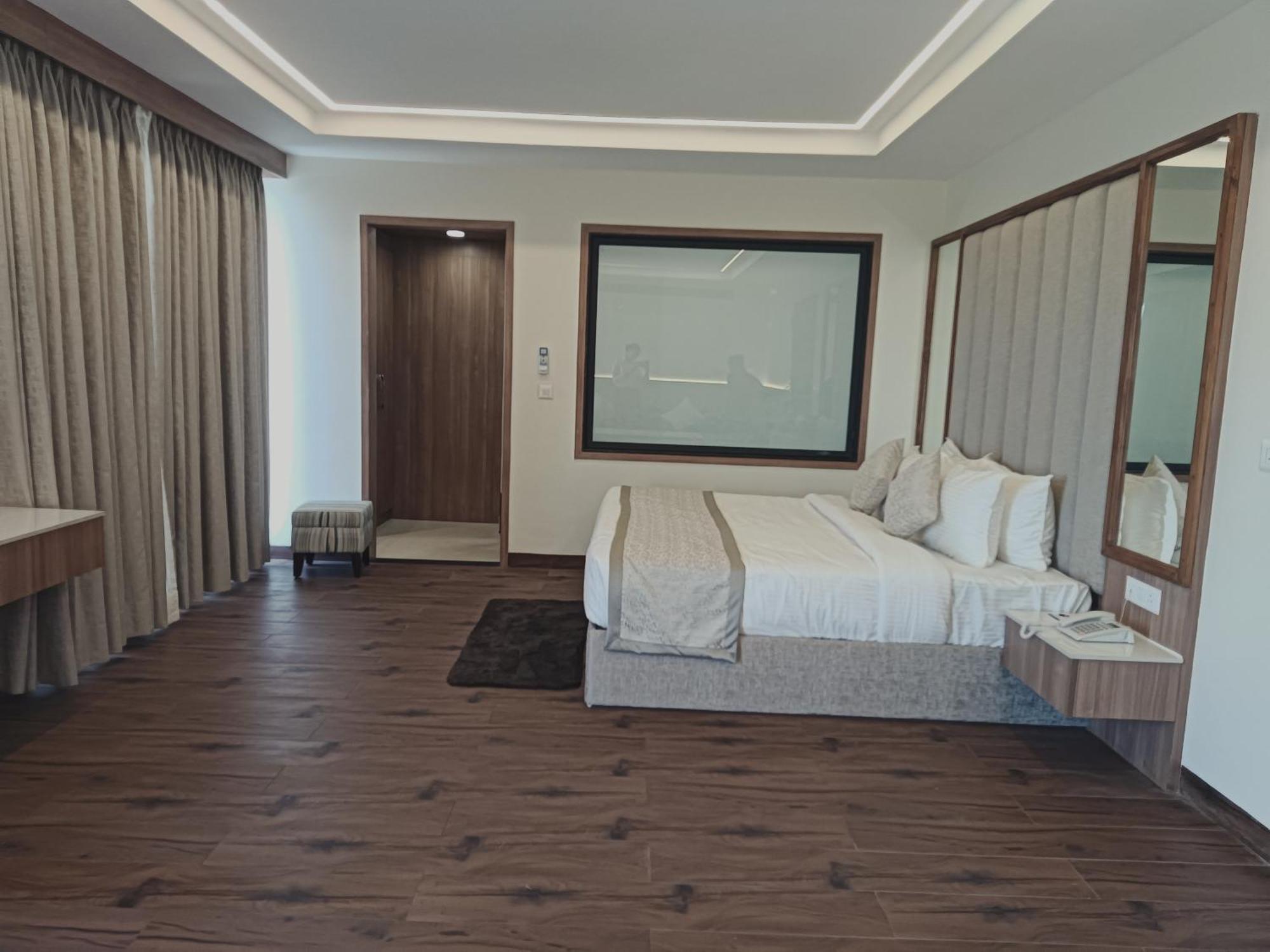 Cilantro Comfort Dzsaipur Kültér fotó
