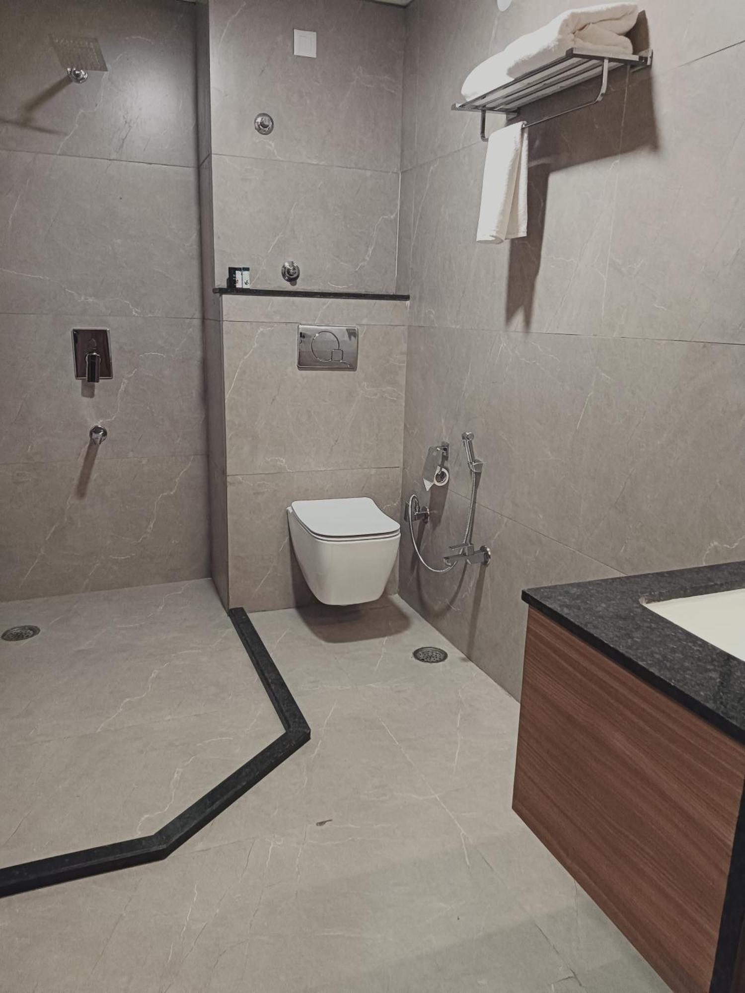 Cilantro Comfort Dzsaipur Kültér fotó
