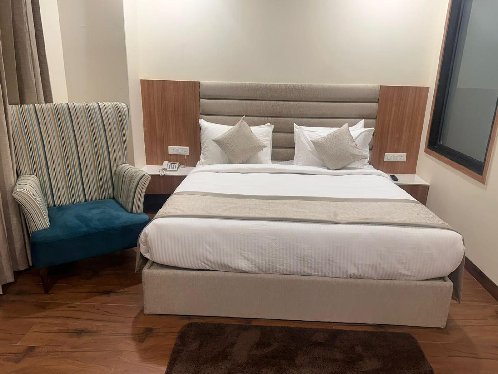 Cilantro Comfort Dzsaipur Kültér fotó